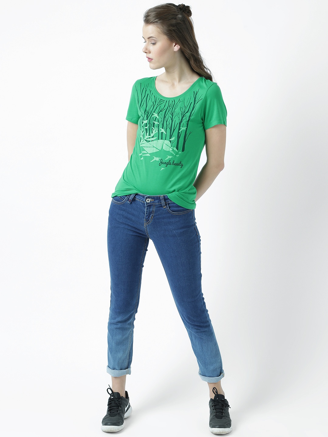 

Huetrap Women Green Printed Round Neck T-shirt