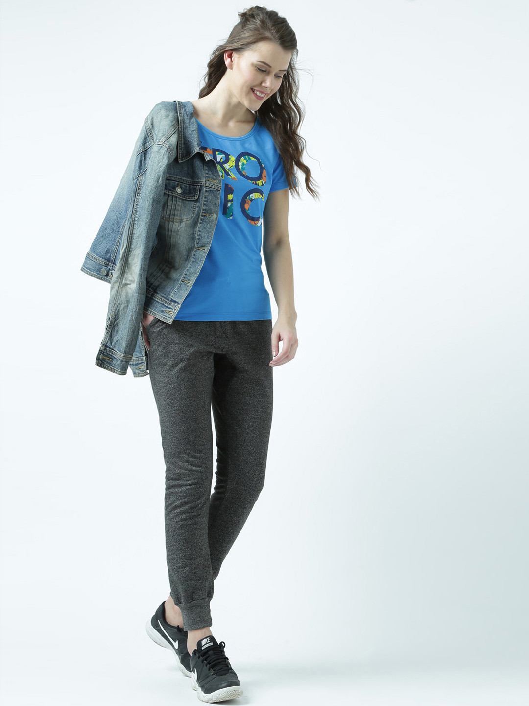 

Huetrap Women Blue Printed Round Neck T-shirt