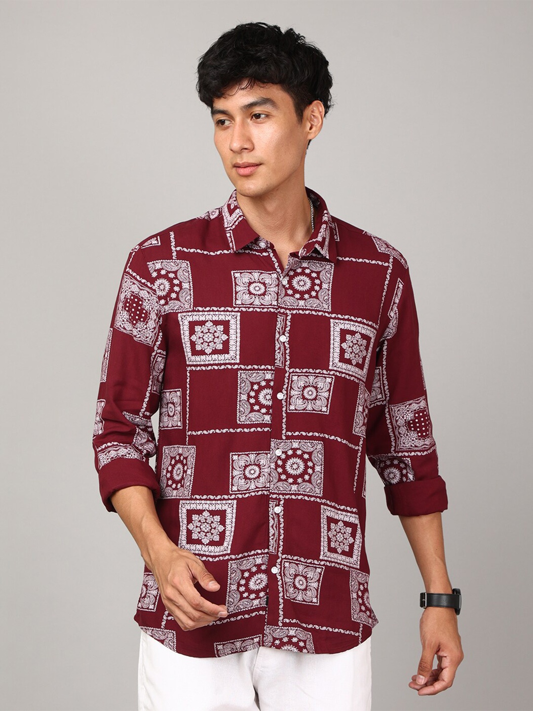 

FOGA Ethnic Motifs Printed Casual Shirt, Maroon