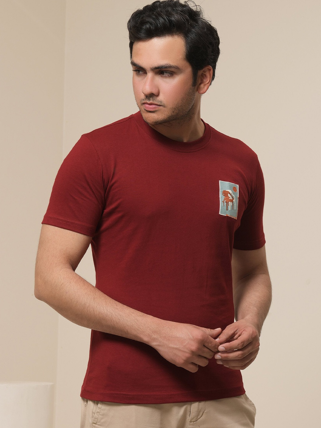 

ARTLESS Embroidered Detail Round Neck Pure Cotton T-shirt, Maroon