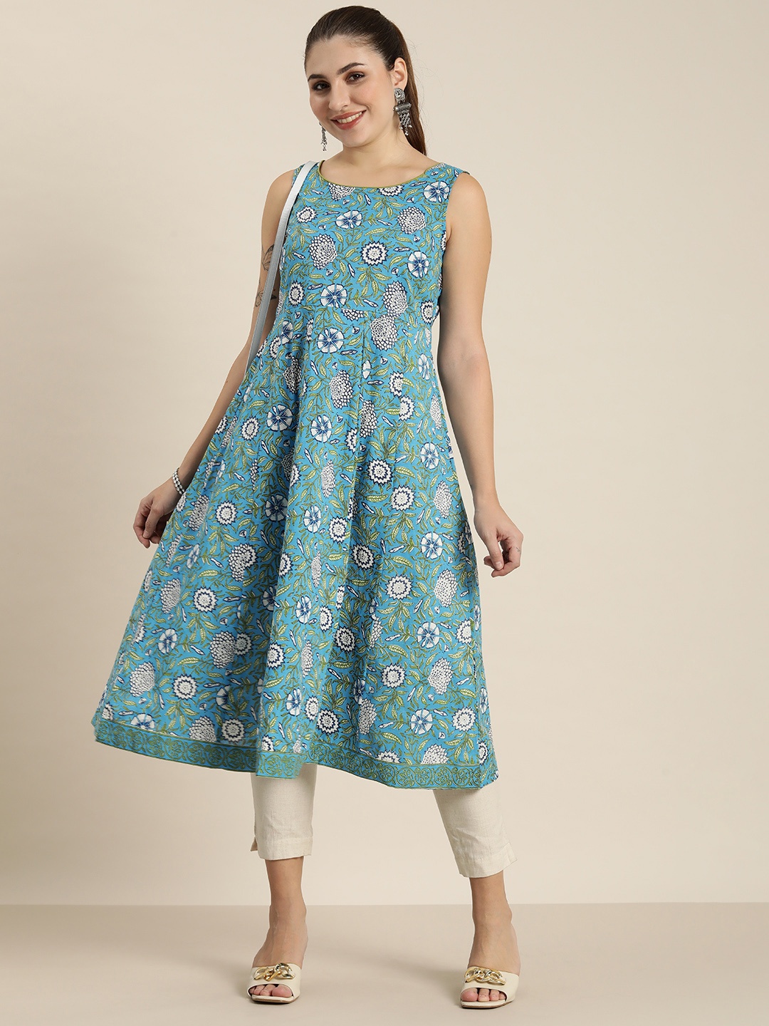 

HERE&NOW Floral Printed Pure Cotton Kurta, Blue