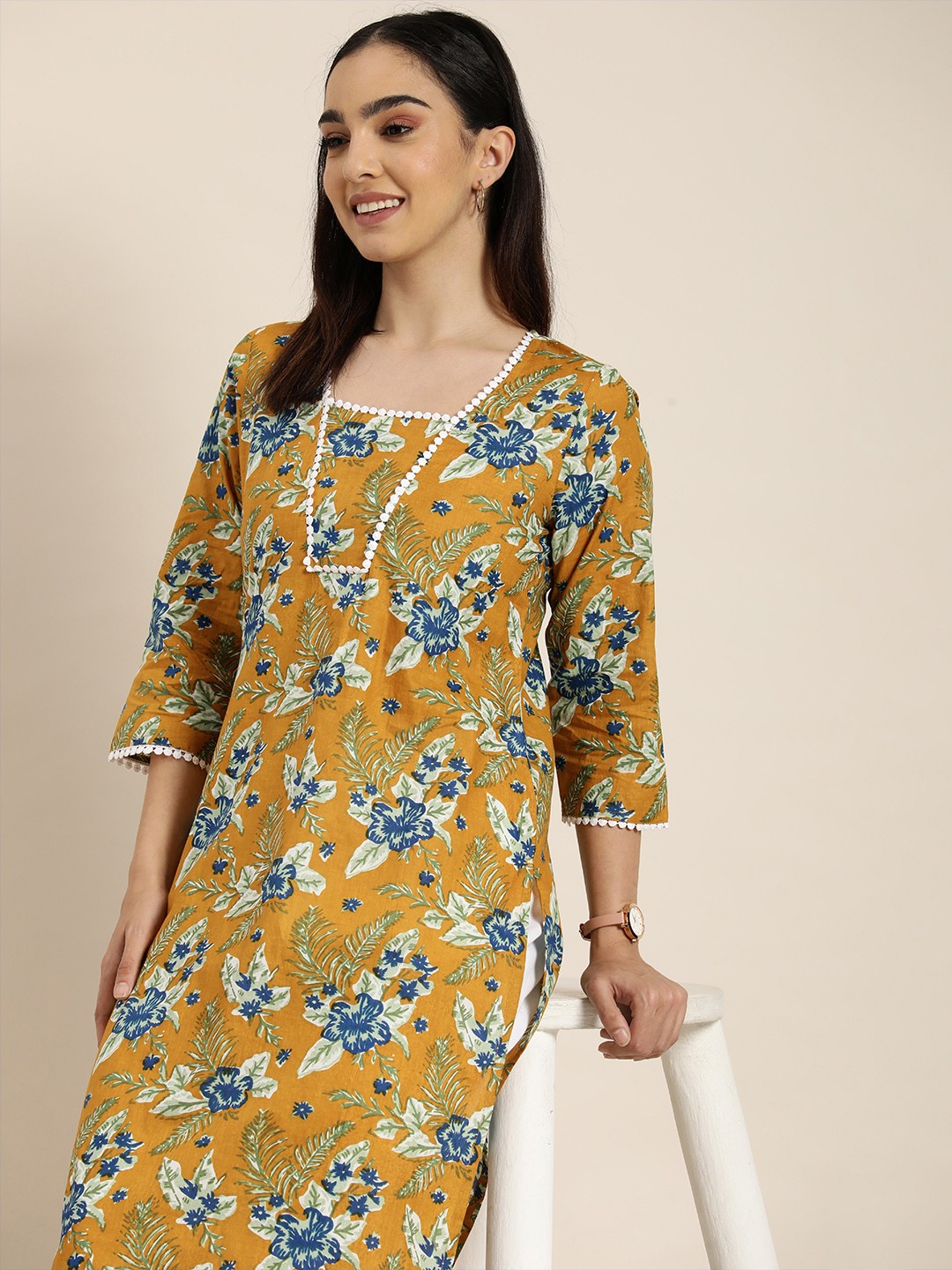 

HERE&NOW Pure Cotton Floral Printed Kurta, Mustard