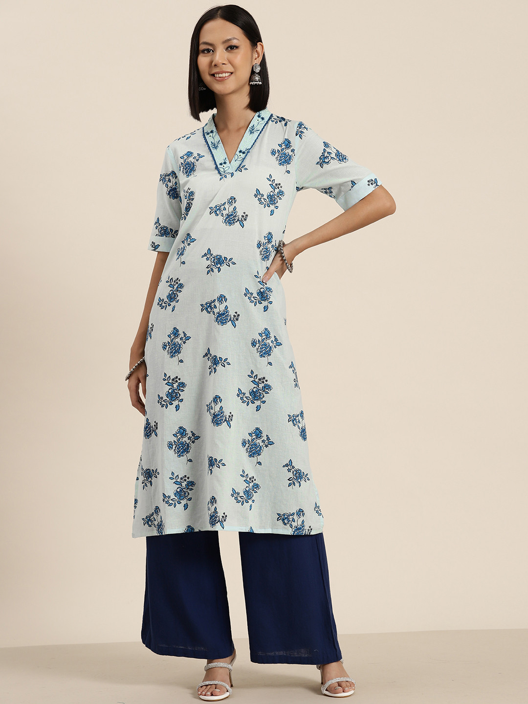 

HERE&NOW Pure Cotton Floral Printed Thread Work Detail Straight Kurta, Blue