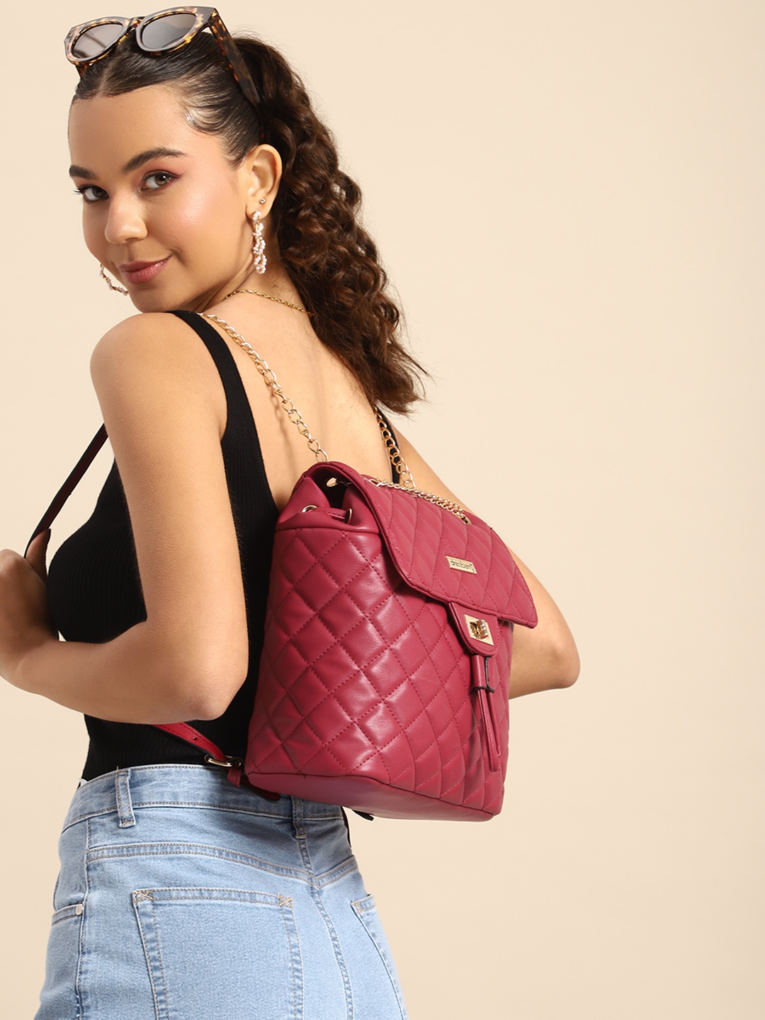 

DressBerry Women Solid Quilted Mini Backpack, Red