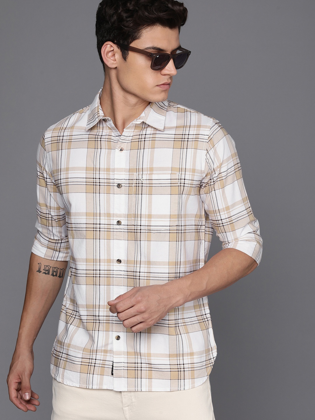 

WROGN Men Pure Cotton Slim Fit Tartan Checks Casual Shirt, White