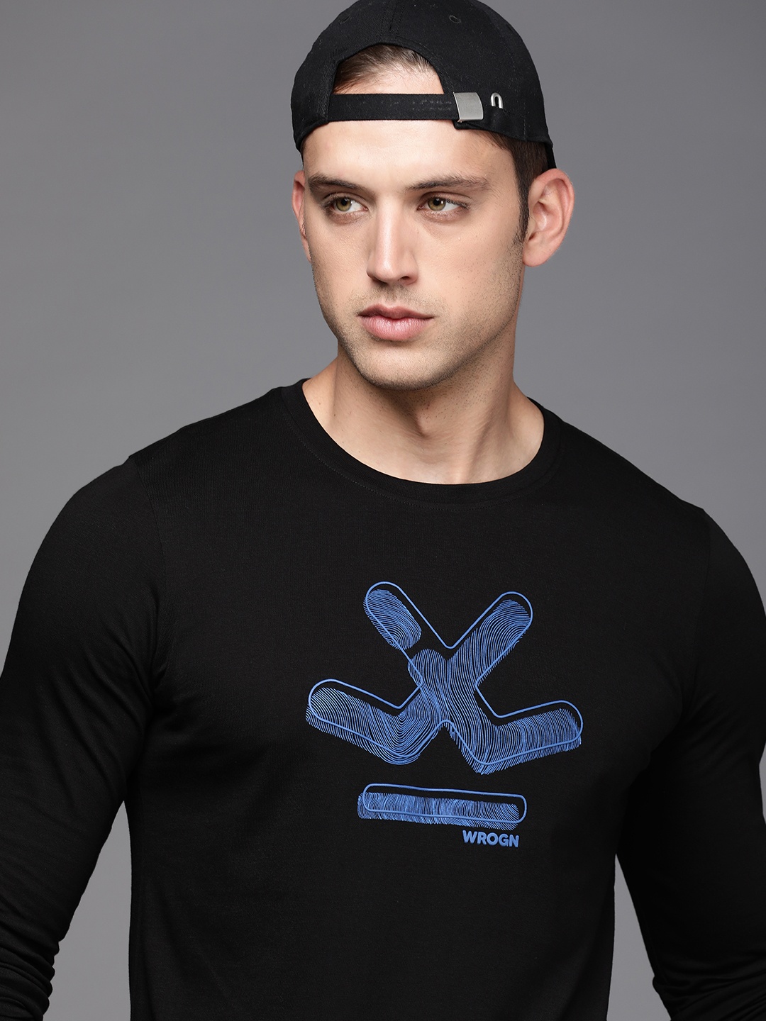 

WROGN Brand Logo Printed Applique Slim Fit T-shirt, Black