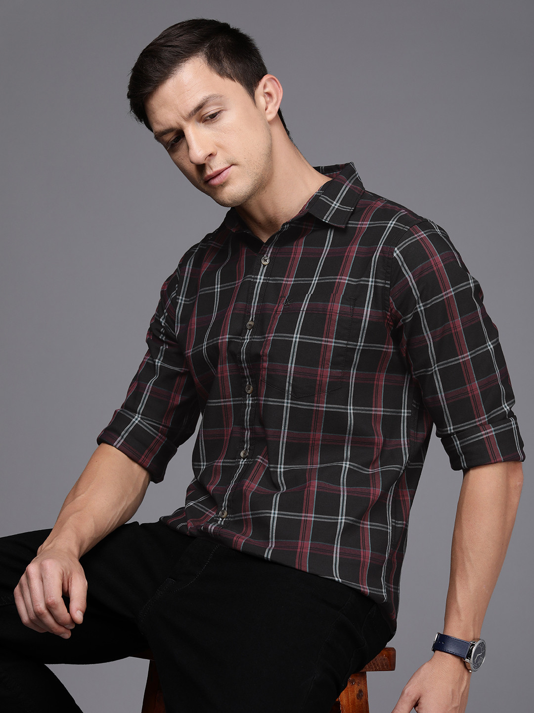 

WROGN Slim Fit Checked Casual Shirt, Maroon