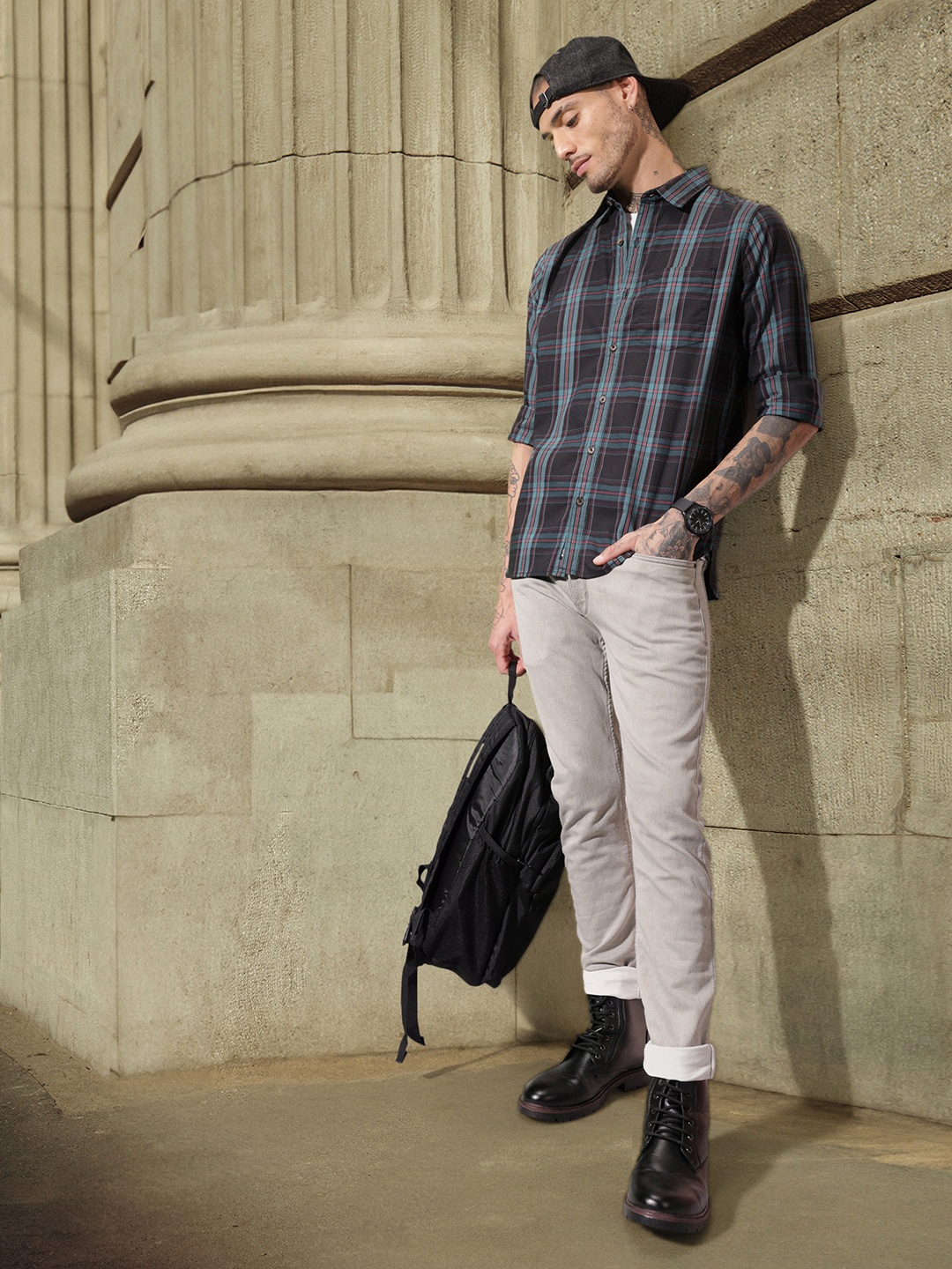 

WROGN Slim Fit Checked Casual Shirt, Black