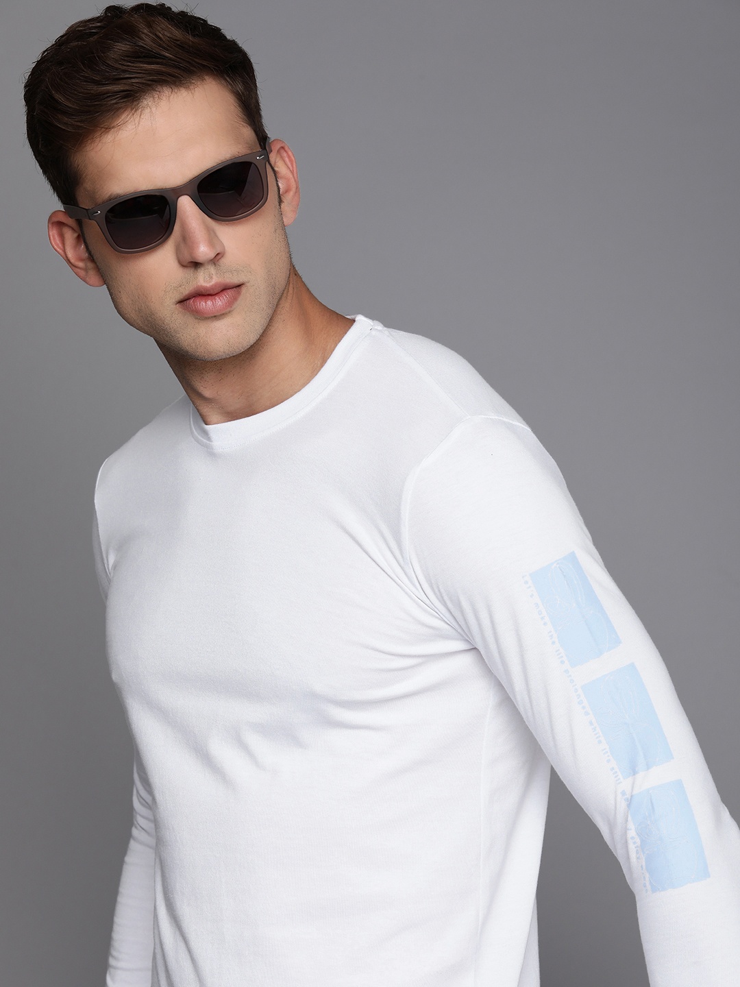 

WROGN Men Solid With Printed Detail Long Sleeves Slim Fit T-shirt, White