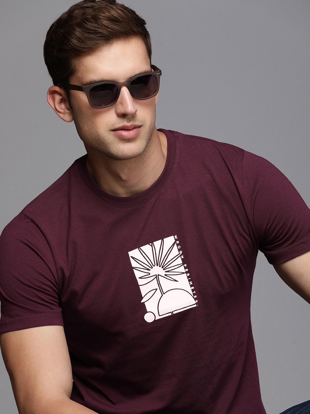 

WROGN Graphic Printed Slim Fit Casual T-shirt, Burgundy