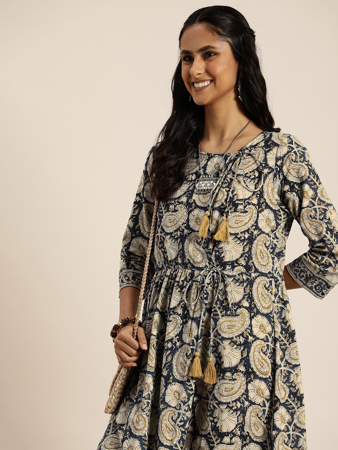 

Taavi Kalamkari Printed Pure Cotton Angrakha Kurta, Navy blue