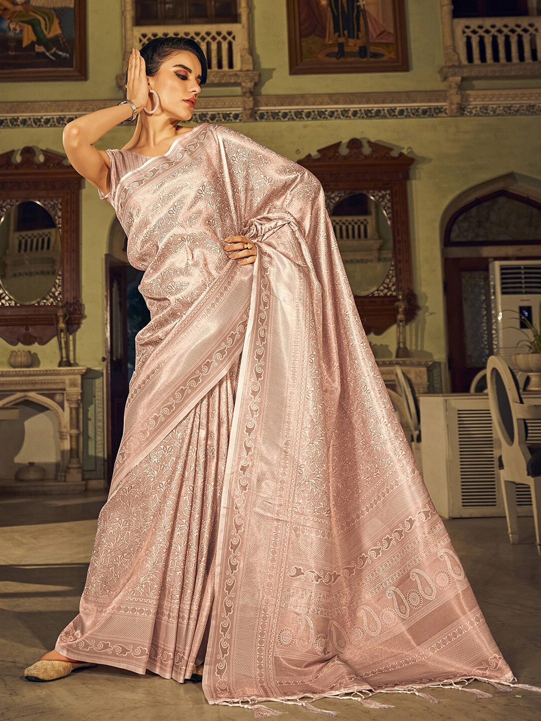 

Mitera Grey Woven Design Zari Saree, Peach