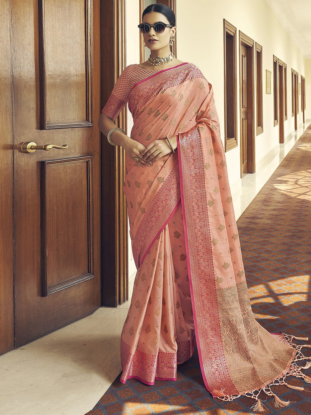 

Mitera Pink Ethnic Woven Design Zari Banarasi Saree