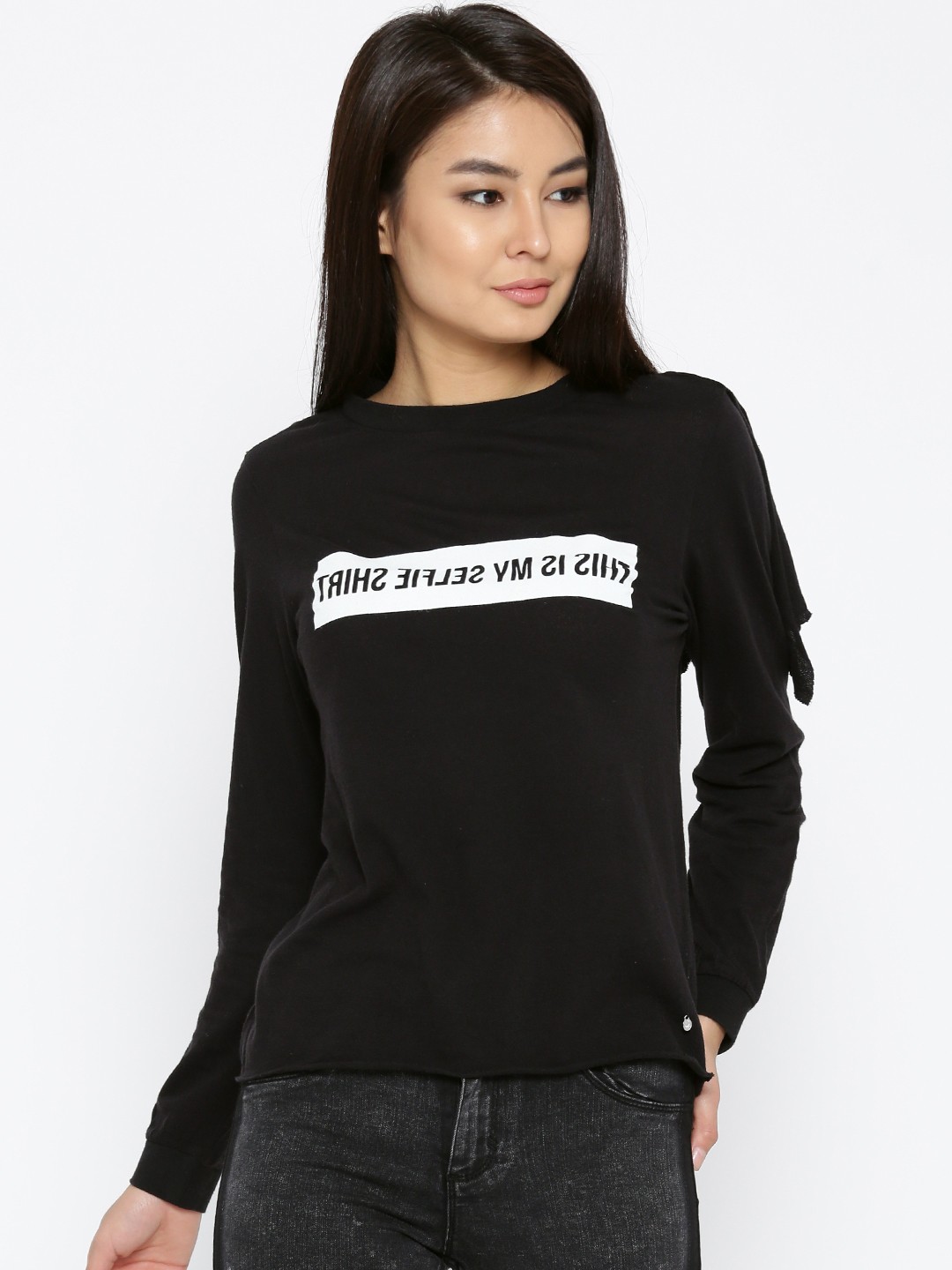

ONLY Women Black Solid Top
