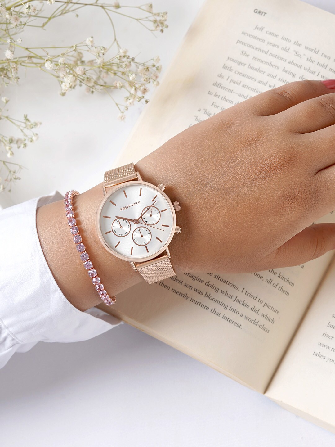 

JOKER & WITCH Women Karlie Watch Bracelet Gift Set JWBS891, Rose gold