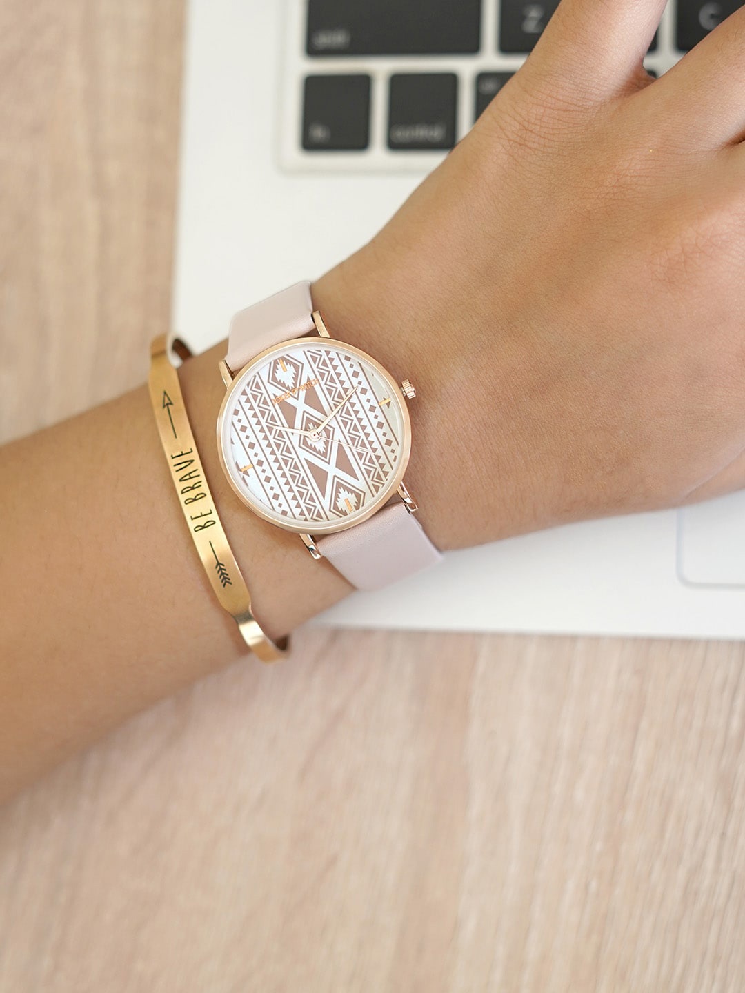 

JOKER & WITCH Women Steffie Watch Bracelet Stack, Rose gold