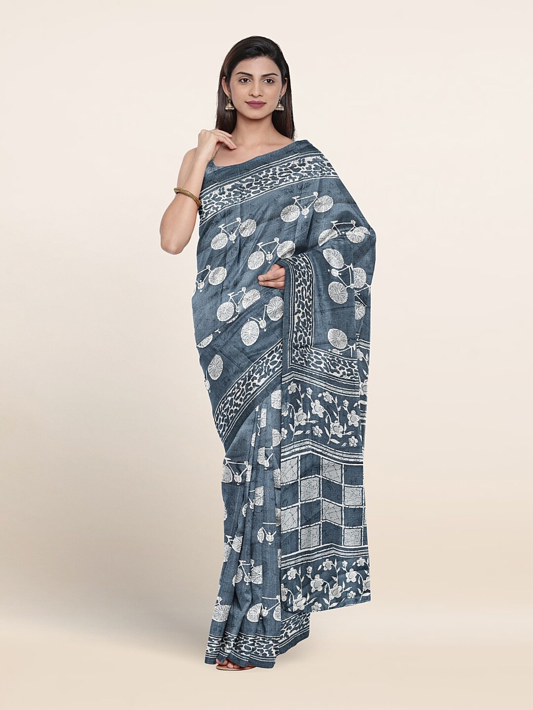 

Pothys Geometric Printed Saree, Grey