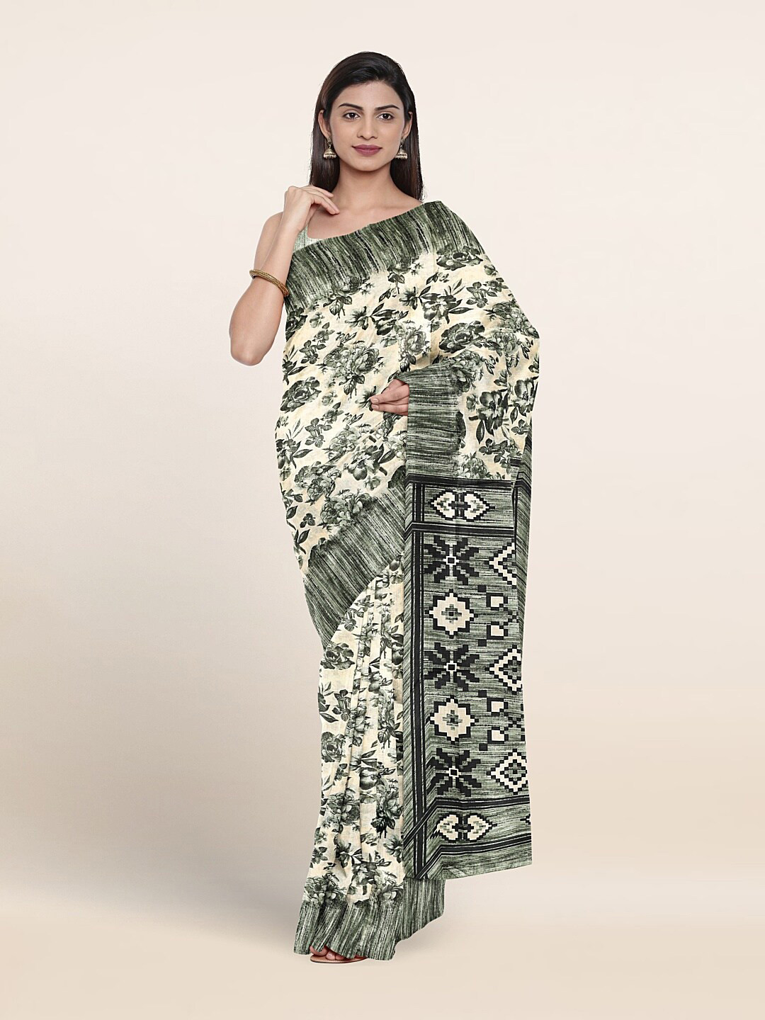 

Pothys Floral Printed Saree, Cream