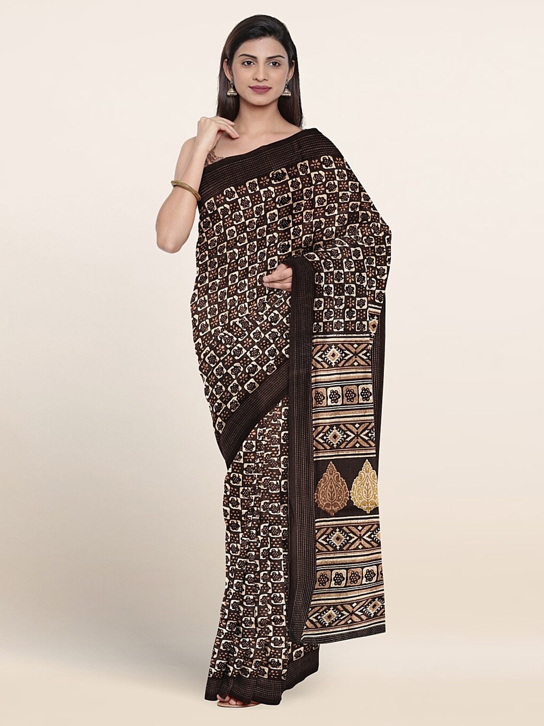 

Pothys Floral Printed Saree With Blouse Piece, Brown