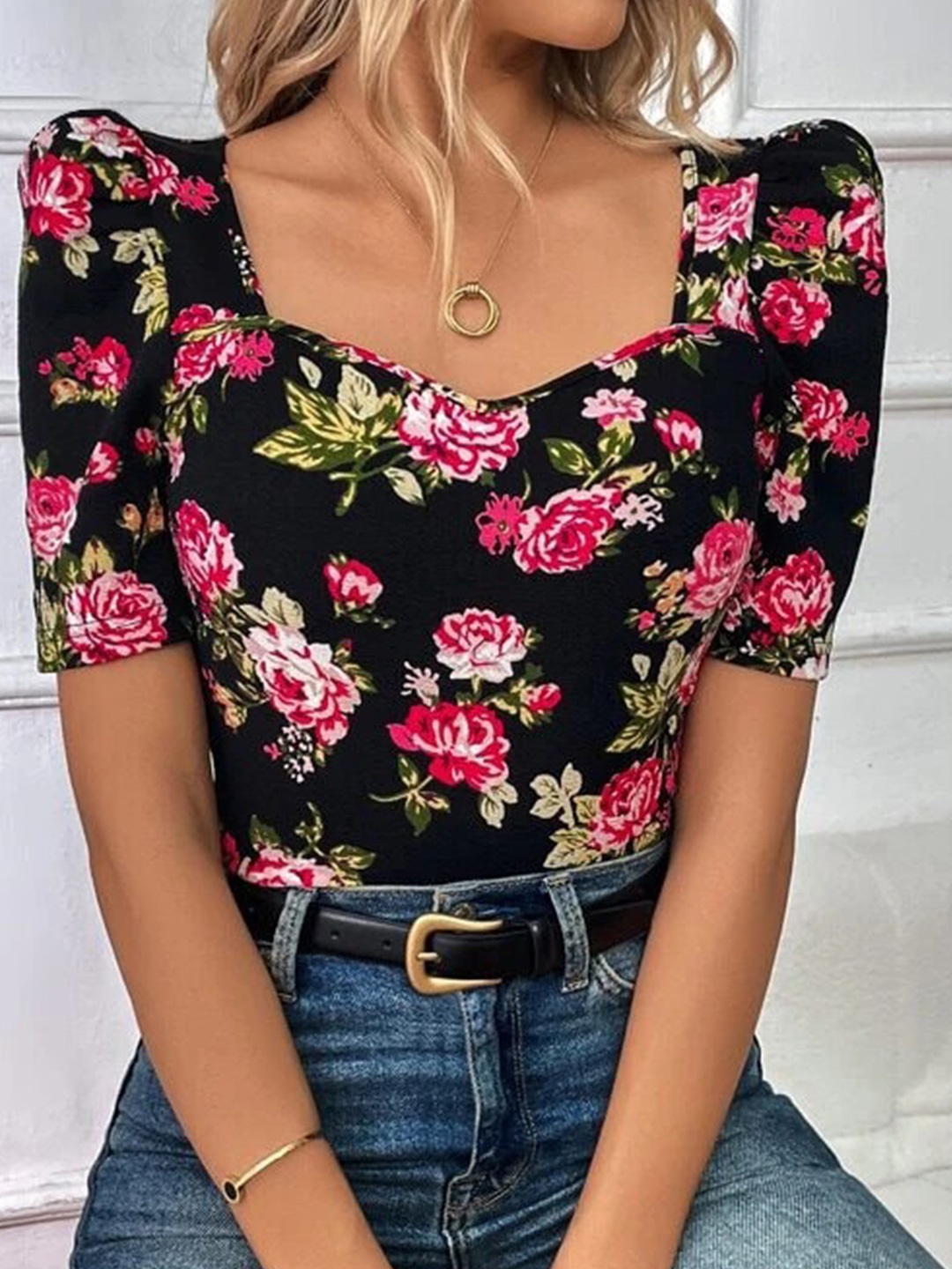 

RAJOVATI Floral Printed Sweetheart Neck Puff Sleeves Cotton Top, Black