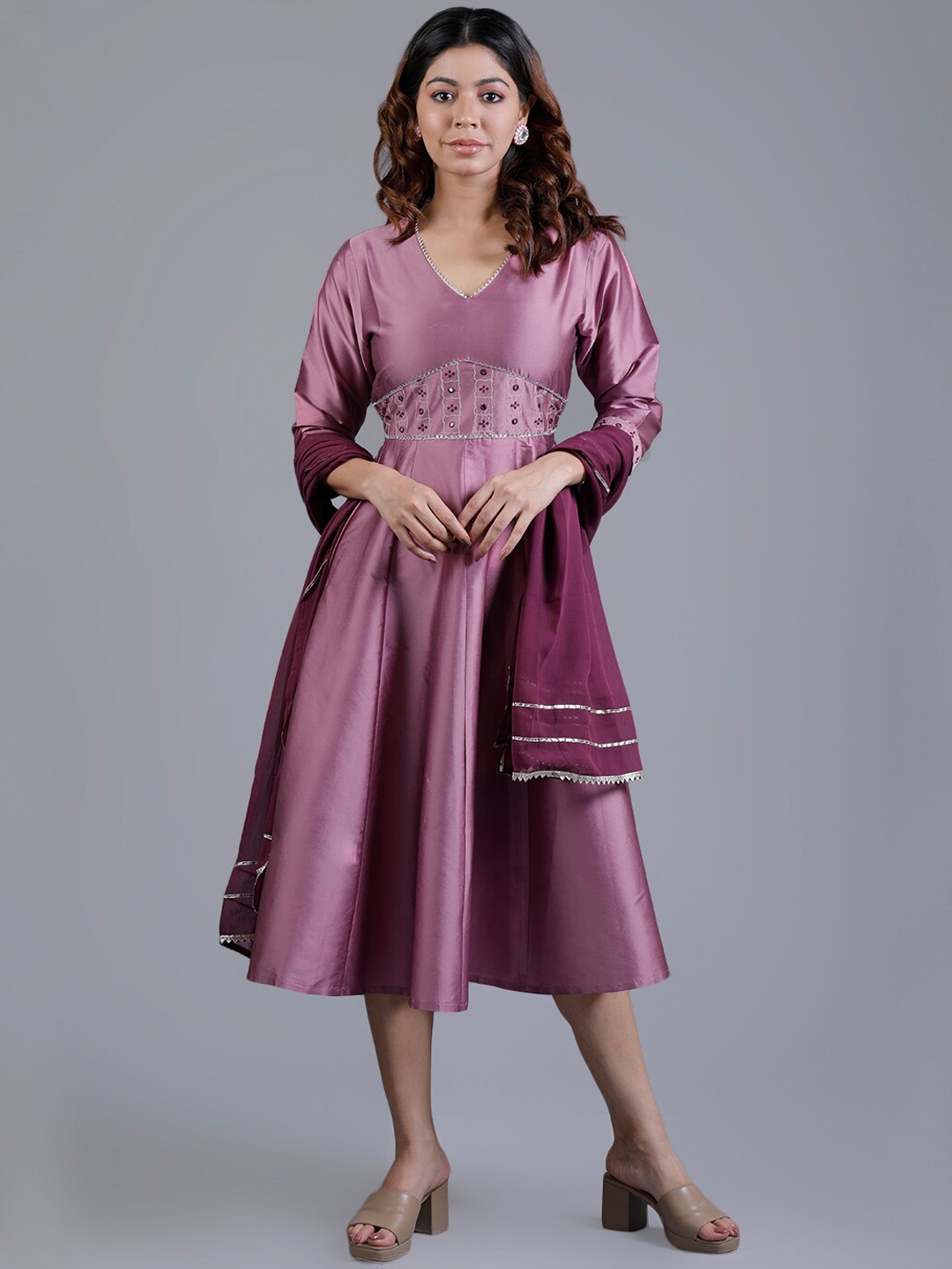 

V TRADITION V-Neck Embroidered Gotta Patti Anarkali Kurta, Pink
