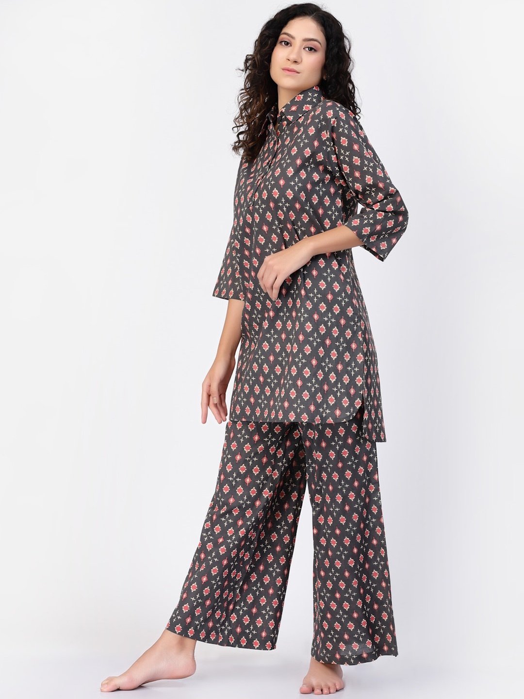

Sweet Dreams Ethnic Motifs Printed Pure Cotton Kurti & Pyjamas, Black