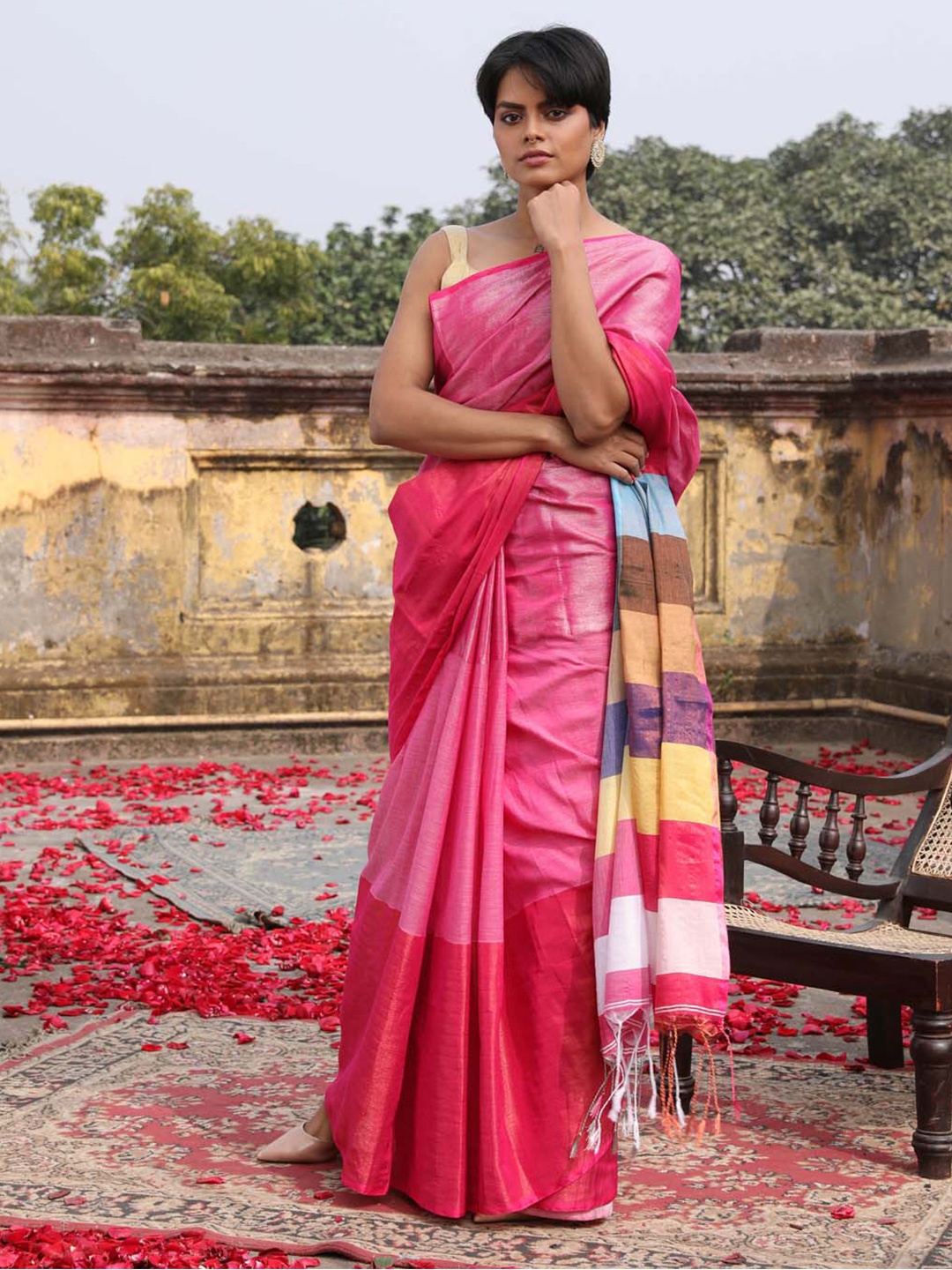 

Indethnic Colourblocked Pure Cotton Jamdani Saree With Blouse Piece, Pink