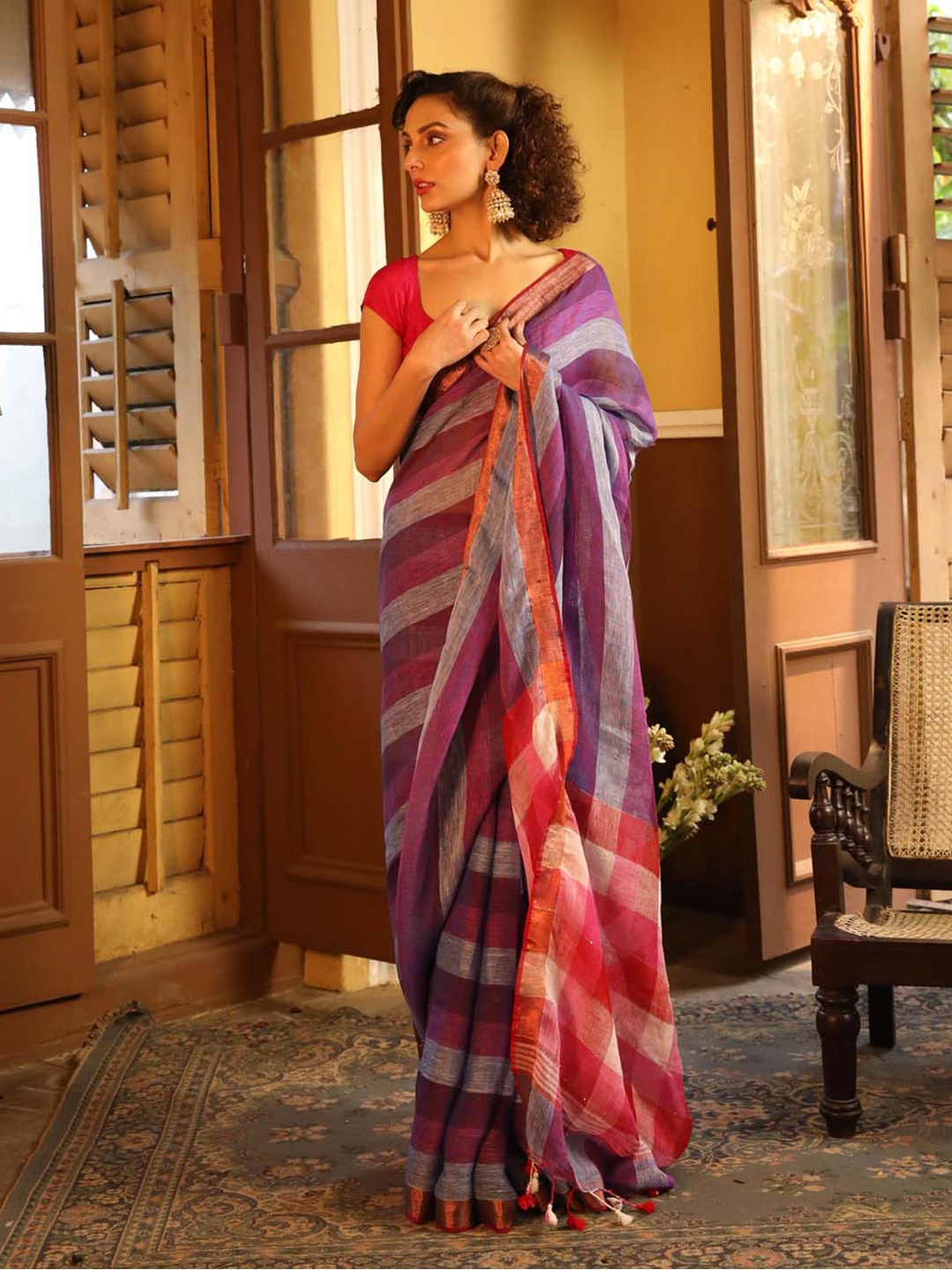 Indethnic Striped Zari Pure Linen Jamdani Saree With Blouse Piece, Blue