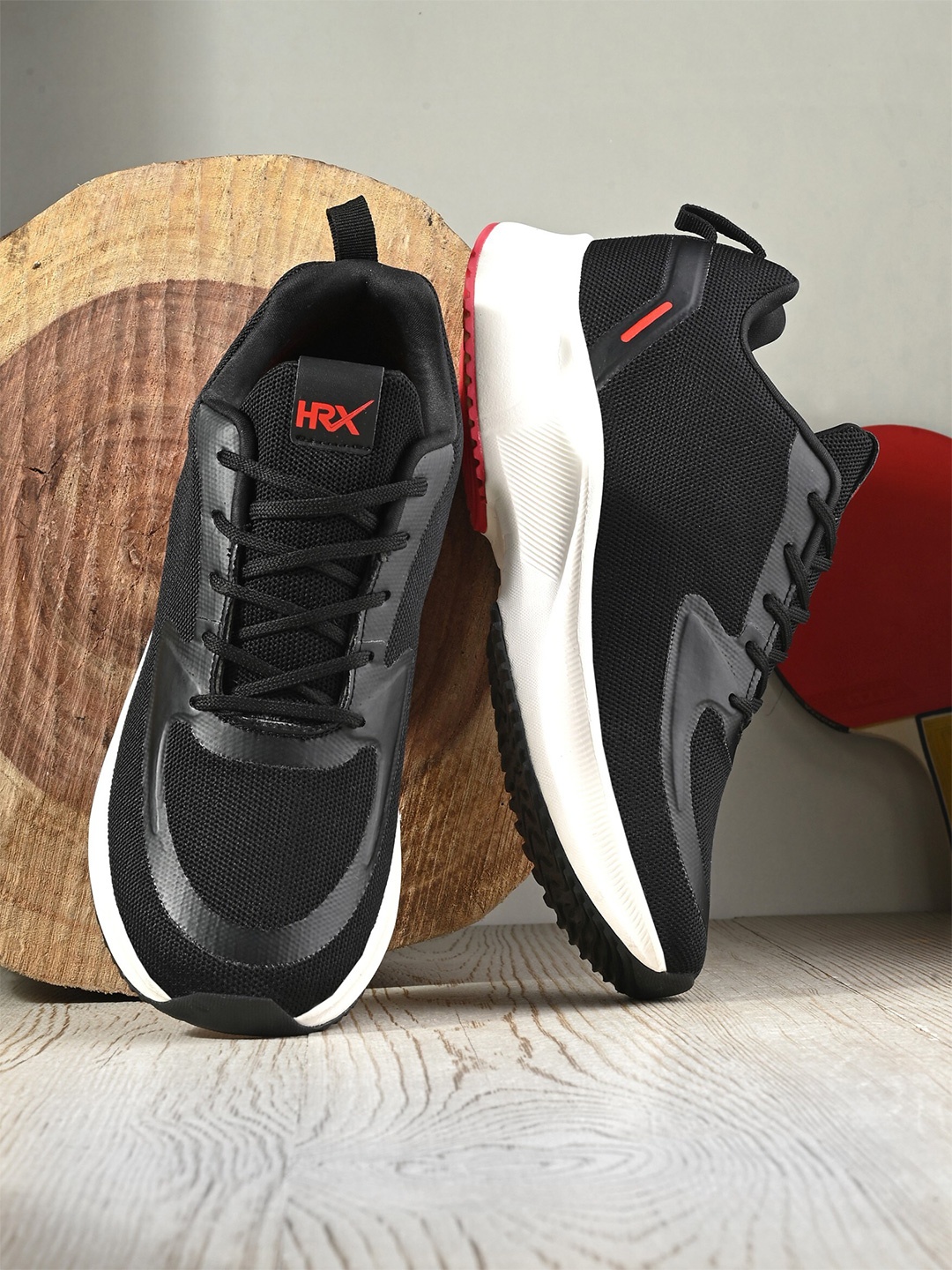 

HRX by Hrithik Roshan Men Black And White Memory Foam Non-Marking Running Shoes