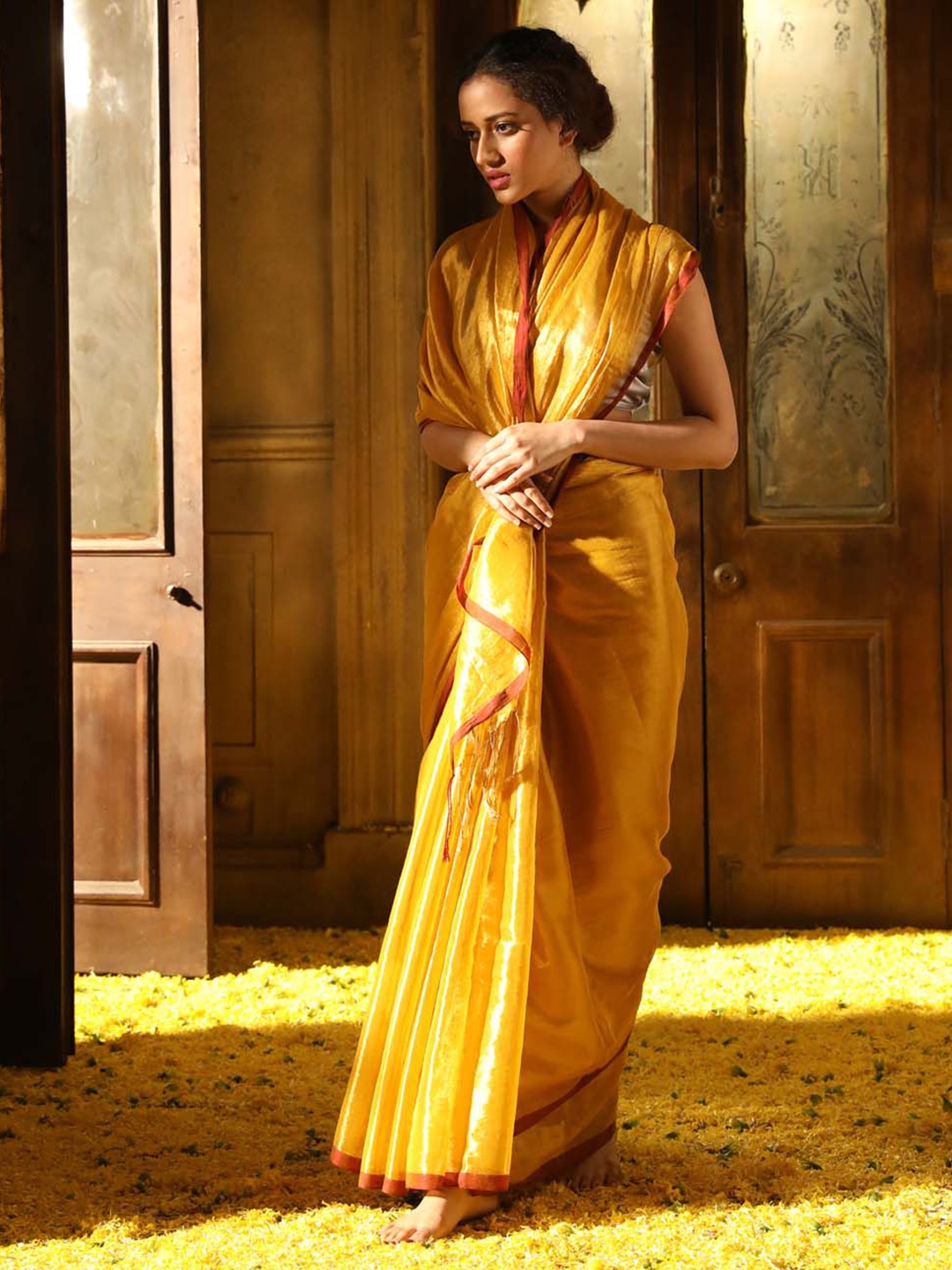 

Indethnic Zari Pure Cotton Jamdani Saree, Yellow