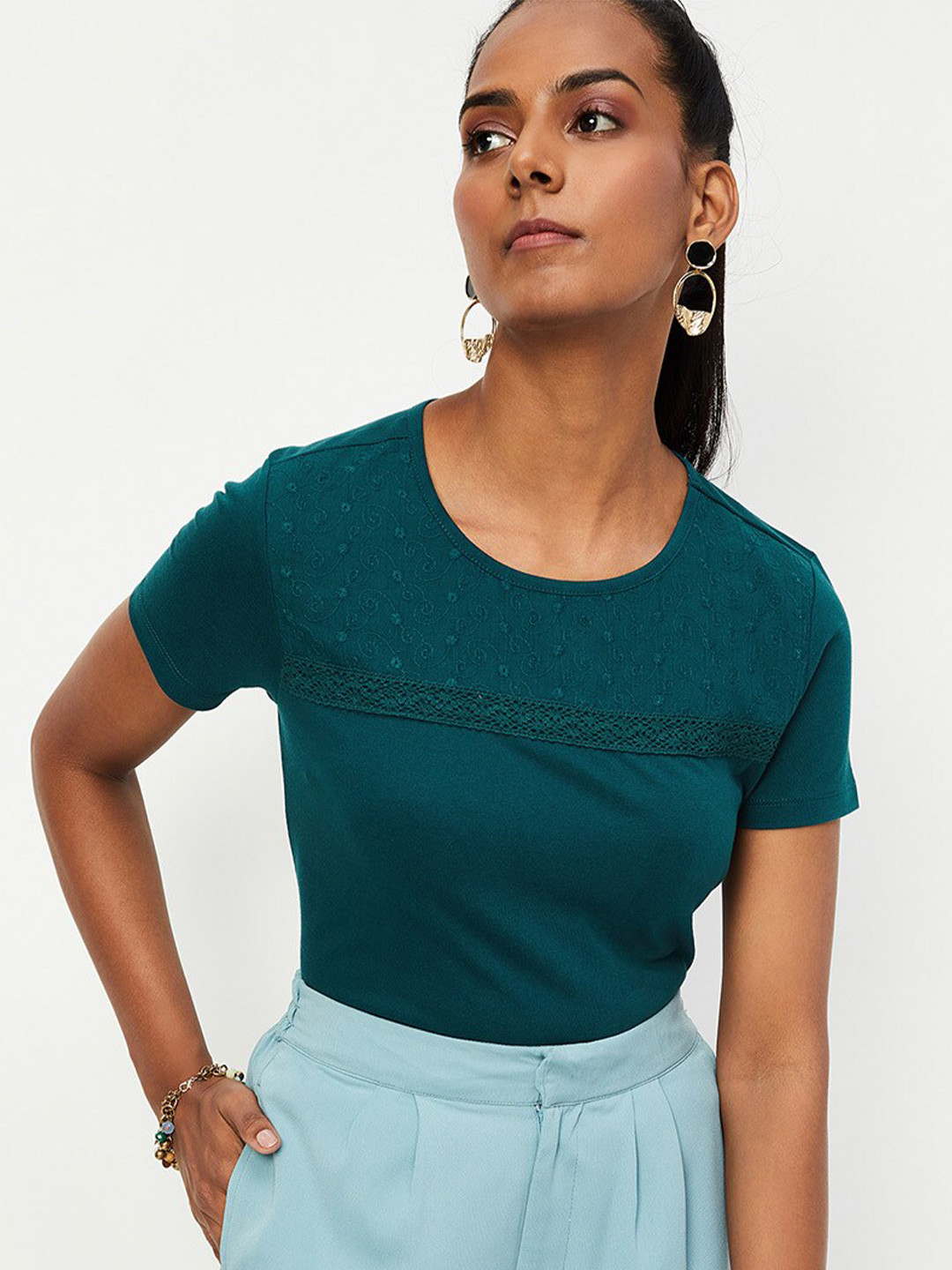 

max Round Neck Embroidered Cotton Top, Green