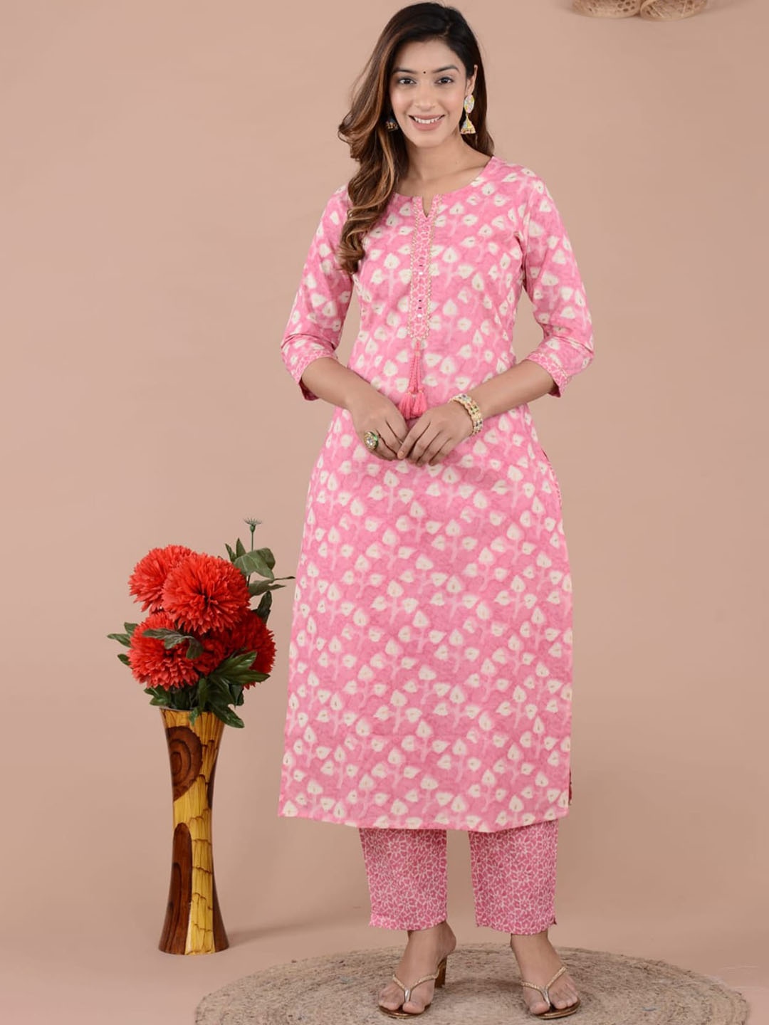 

Meena Bazaar Ethnic Motifs Printed Kurta with Trousers & Dupatta, Pink