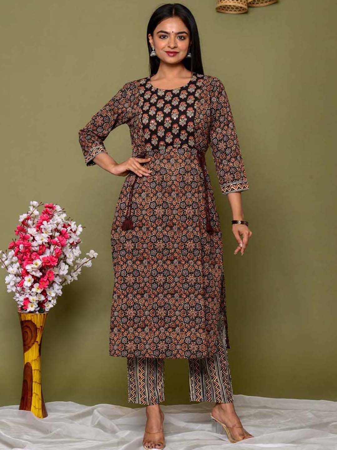

Meena Bazaar Ethnic Motifs Printed Mirror Work Kurta with Trousers & Dupatta, Black