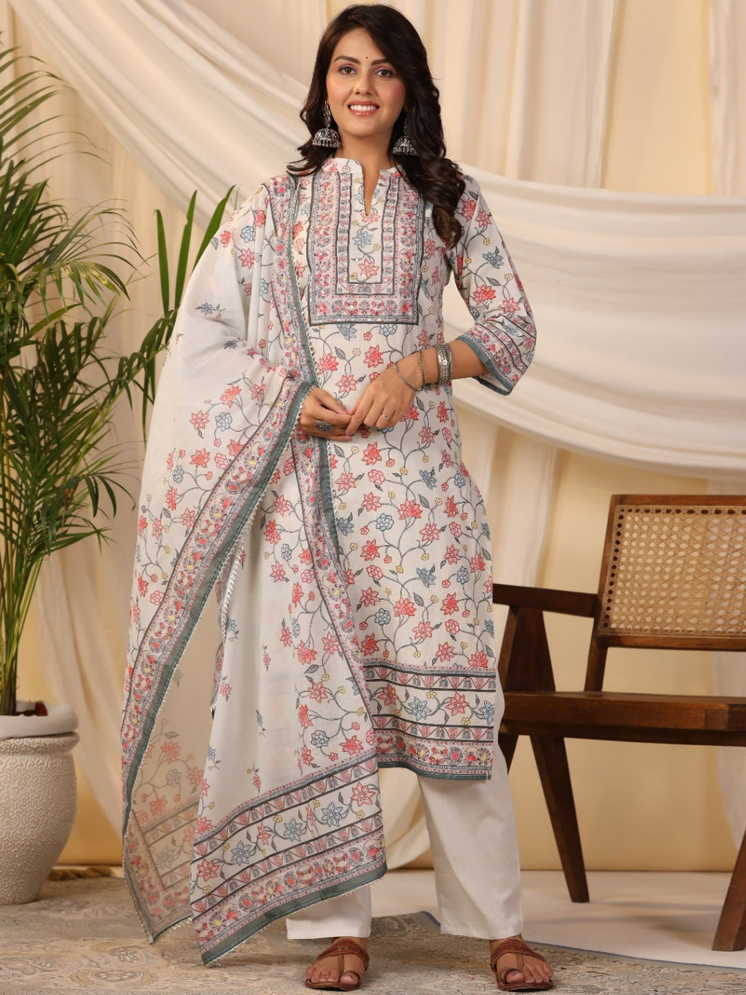 

Meena Bazaar Ethnic Motifs Printed Sequinned Regular Kurta With Trousers & Dupatta, White