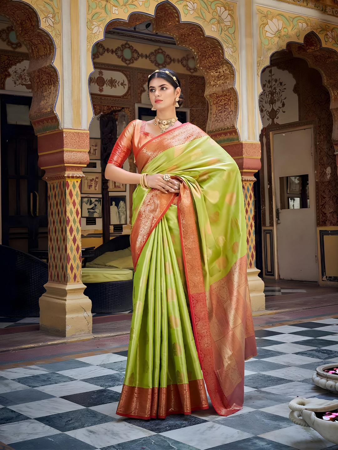 

Mitera Green & Pink Ethnic Motifs Woven Design Zari Banarasi Saree