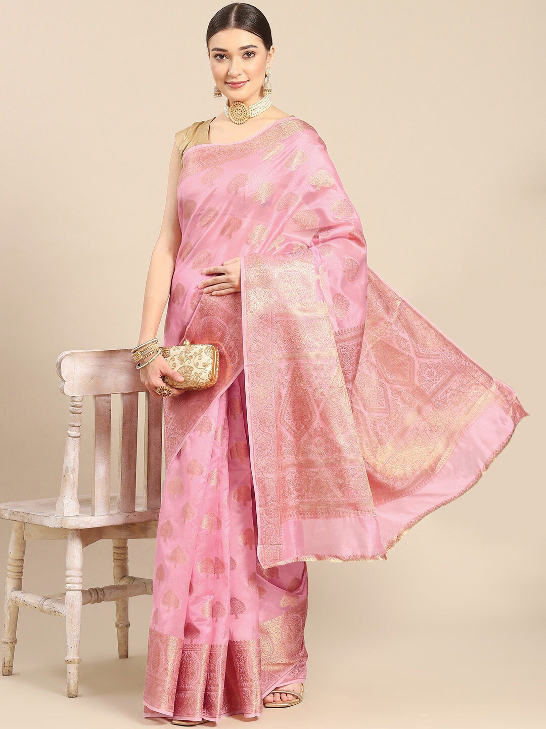 

Mitera Pink & Gold-Toned Ethnic Woven Design Zari Organza Banarasi Saree