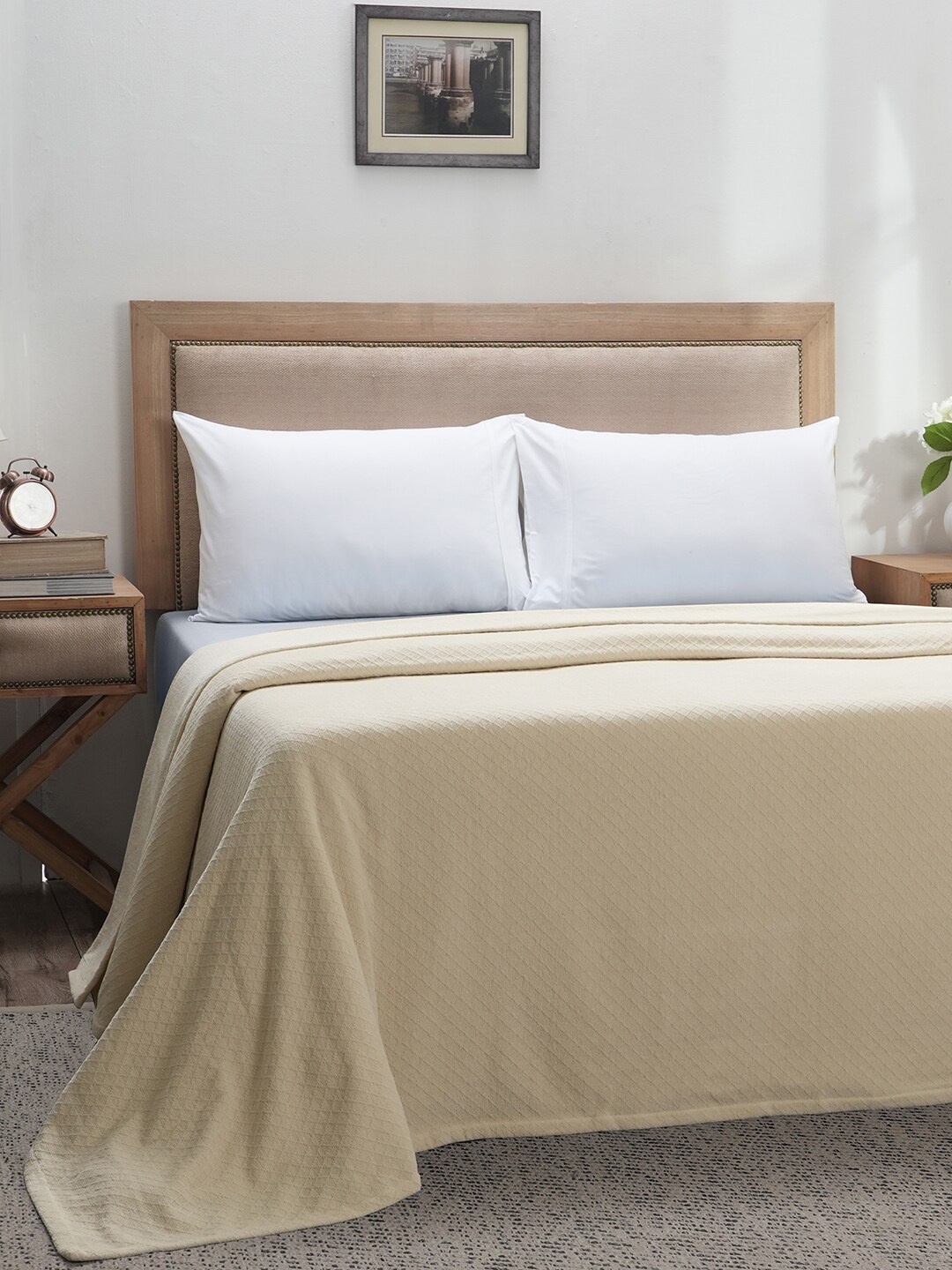

MASPAR Colorart Blaize Beige 256GSM Cotton Double Bed Cover