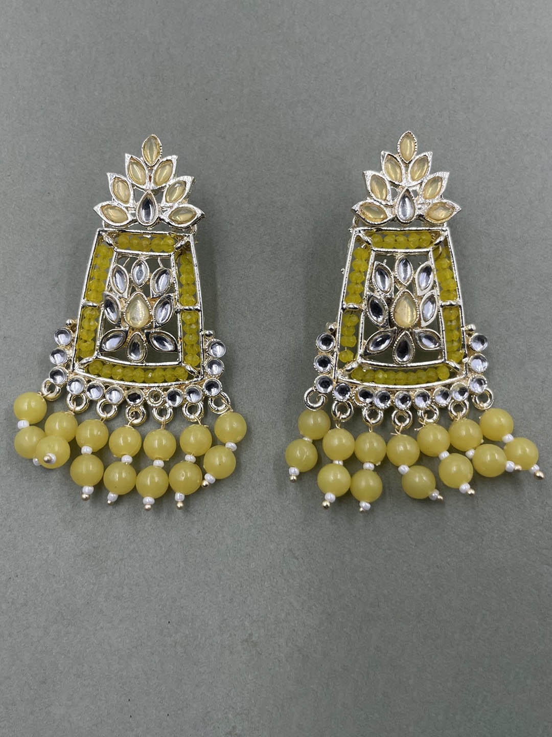 

Rhymee Gold-Plated Kundan-Studded & Beaded Floral Drop Earrings