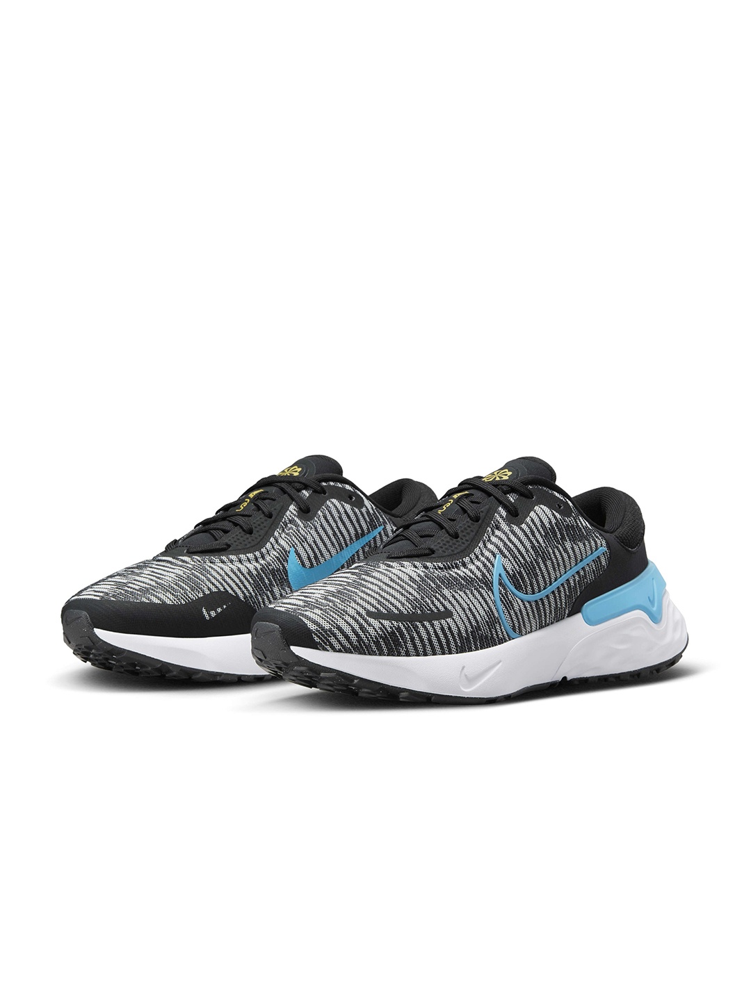 

Nike Women Renew Run 4 Road Running Shoes, Black