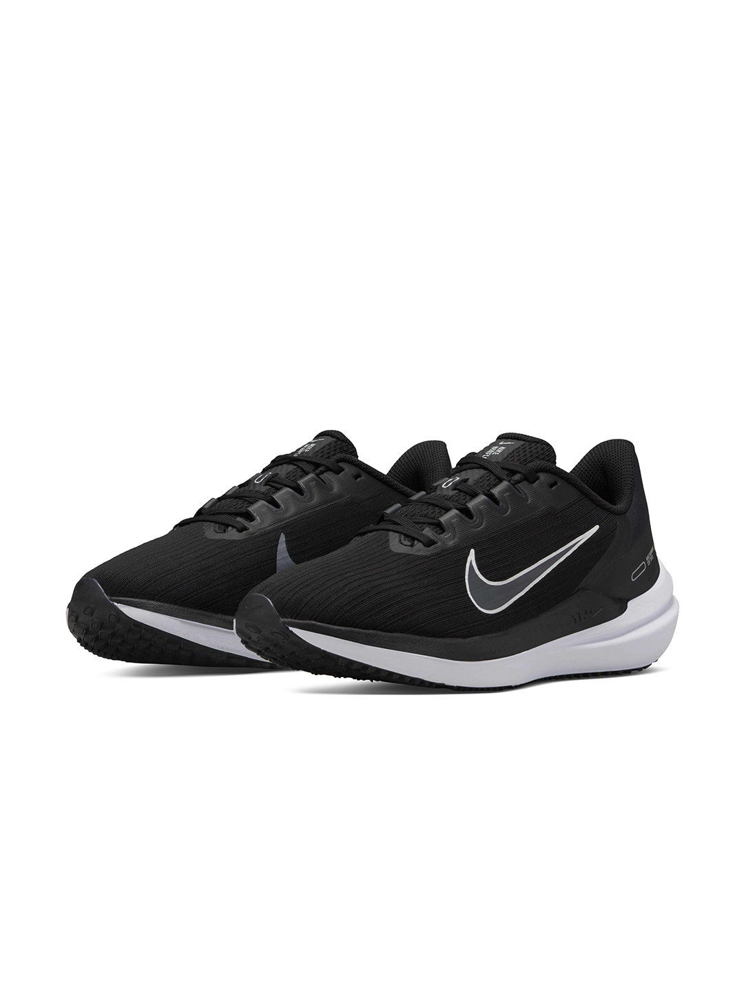 

Nike Women Air Winflo 9 Running Shoes, Black