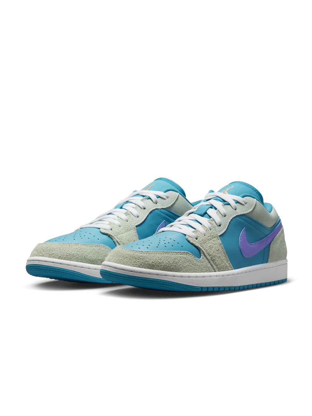 

Nike Men Air Jordan Low SE Sneakers, Green