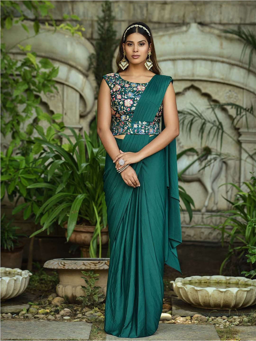 

Mitera Green Belted Designer Ready To Wear Party Wear Saree