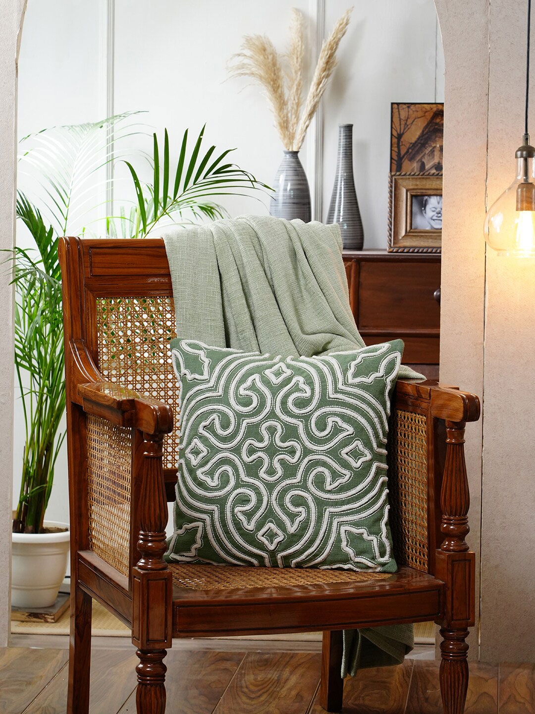 

MASPAR Tranquil Essence Alligator Reflect Green Embroidered Cotton Square Cushion Cover