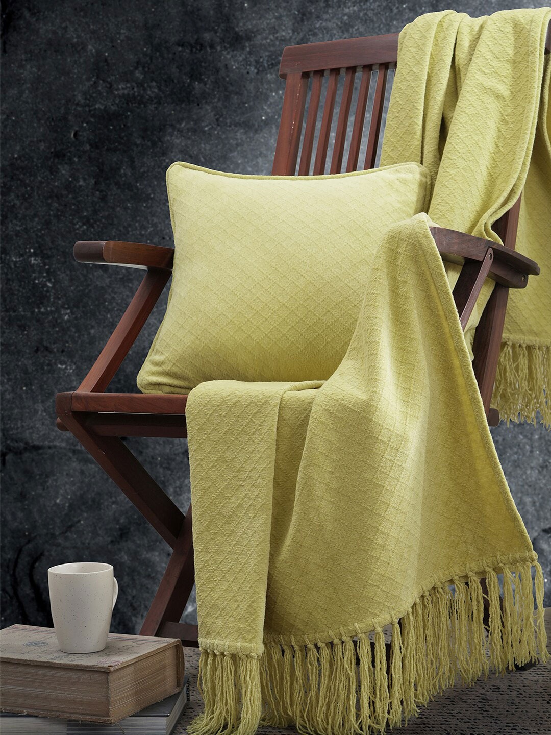 

MASPAR Colorart Blaize Yellow Cotton Square Cushion Cover