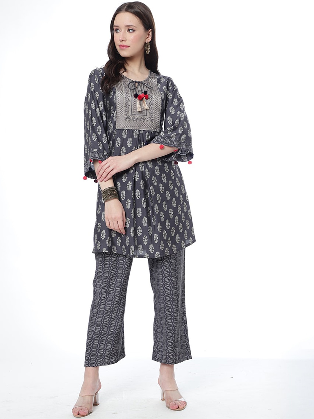 

Pure 9 Ethnic Motifs Printed Regular Pure Silk Kurti with Palazzos, Blue
