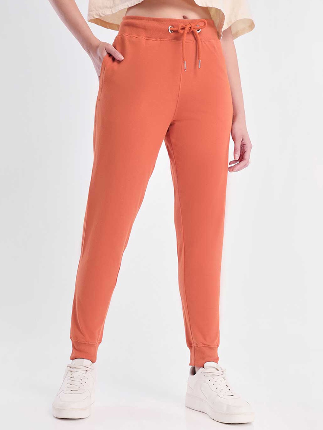 

NOBERO Women Mid-Rise Jogger Fit Trousers, Orange