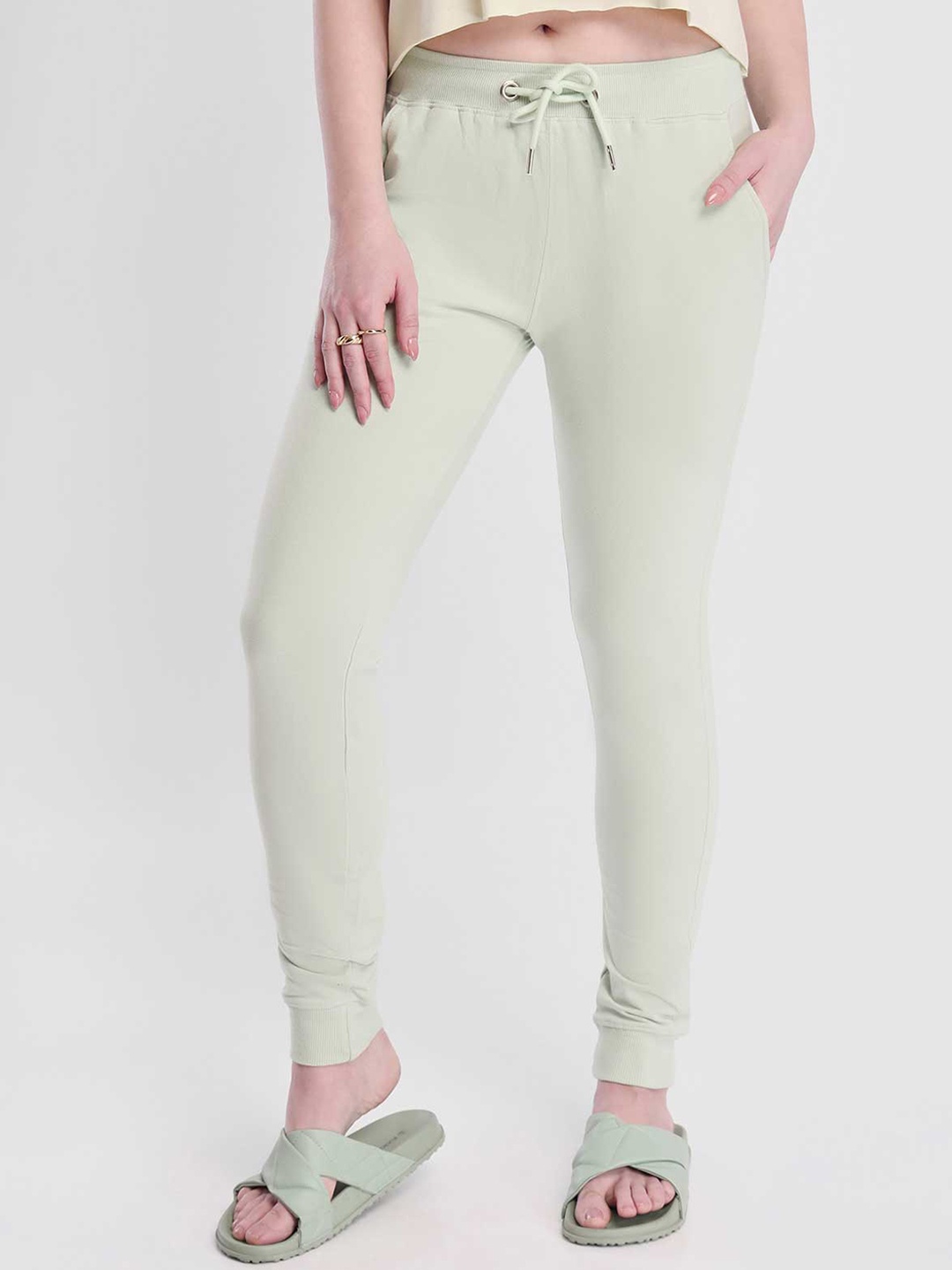 

NOBERO Women Mid-Rise Regular-Fit Cotton Trousers, Blue