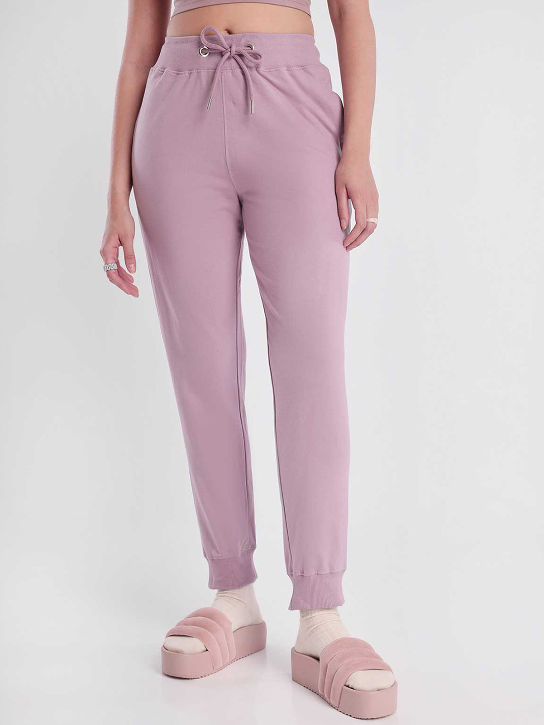 

NOBERO Women Regular Fit Cotton Joggers, Purple