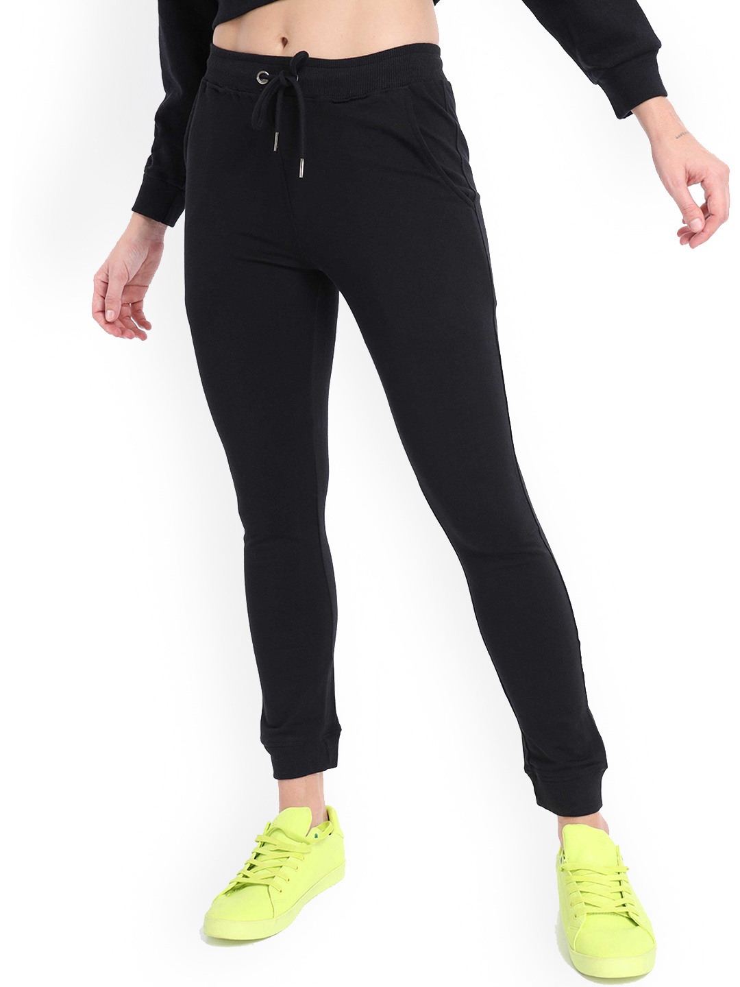 

NOBERO Women Mid Rise Joggers, Black