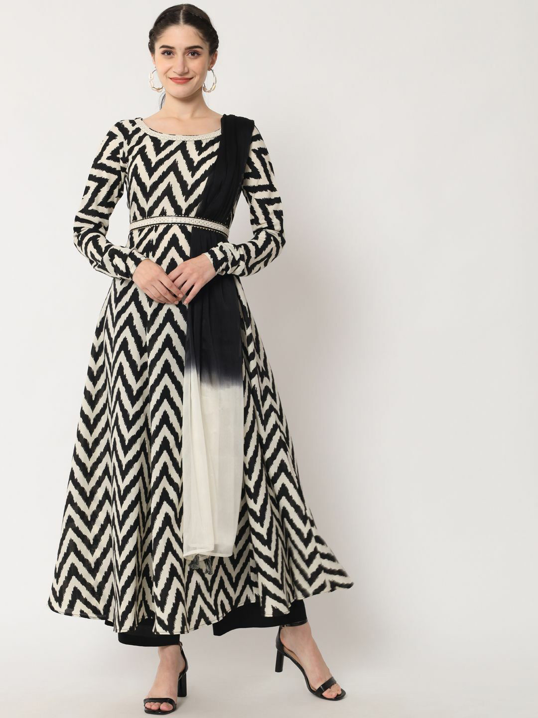 

THE FAB FACTORY Chevron Printed Cotton Kurta With Dupatta, Black